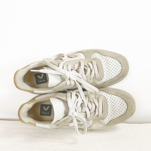 Veja Womens V-10 Leather Sneakers in Animal Print Limited Edition size 6 - Picture 8 of 11